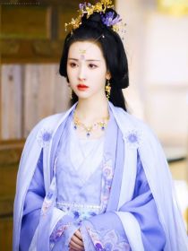 长月烬明：春宵苦短