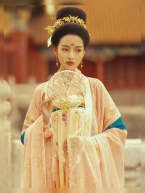 穿越！女主爱上我了